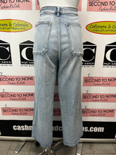 Charger l'image dans la galerie, Silver Jeans Light Wash Bucket Pocket Jeans (Size M)
