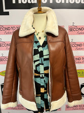 Load image into Gallery viewer, Abstract Printed Blouse (Size L)