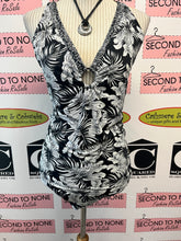 Load image into Gallery viewer, Aquarose 1-Piece Swimsuit (Size XXL)