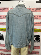Cargar imagen en el visor de la galería, West Endd Doll Oversized Trucker Denim Jacket (Size S/M)