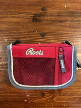 Cargar imagen en el visor de la galería, Vintage Roots Pouch
