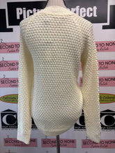 Charger l'image dans la galerie, NWT Vero Moda Knit O-Neck Blouse (Size M)