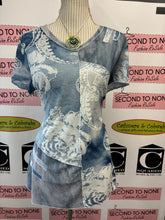 Load image into Gallery viewer, Variations Blue Floral Top (Size XXL)