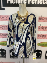 Load image into Gallery viewer, NWT Missy Gold Foiled Top (Size M)