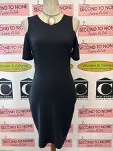 Cargar imagen en el visor de la galería, GUESS Fitted Cocktail Dress (Size M)