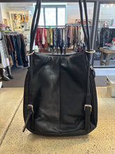 Cargar imagen en el visor de la galería, Joanel Leather Shopper Bag