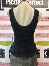 Charger l'image dans la galerie, NWT Tribal Crochet Tank (Size M)