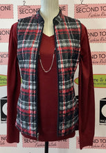 Load image into Gallery viewer, Northern Reflections Christmas Plaid Vest (M)