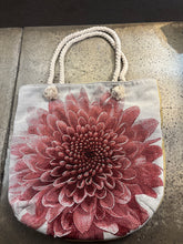 Cargar imagen en el visor de la galería, Chrysanthemum Canvas Tote Bag