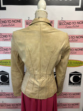 Load image into Gallery viewer, *AS-IS* Danier Tan Cropped Genuine Leather Coat (Size M)