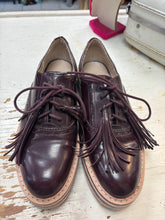 Cargar imagen en el visor de la galería, Zara Oxford Fringe Platform Shoes (Size EU 39)