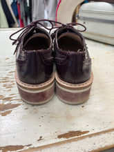 Cargar imagen en el visor de la galería, Zara Oxford Fringe Platform Shoes (Size EU 39)