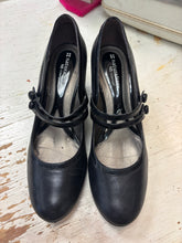 Cargar imagen en el visor de la galería, Naturalizer NIB Mary Jane Heel (Size 7.5)