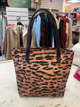 Load image into Gallery viewer, Animal Print Mini Tote