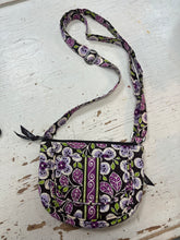 Load image into Gallery viewer, Vera Bradley Purple Floral Quilted Crossbody