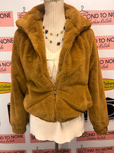 Load image into Gallery viewer, Light Brown Faux Fur Jacket (Size M)