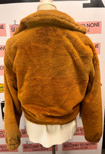 Load image into Gallery viewer, Light Brown Faux Fur Jacket (Size M)
