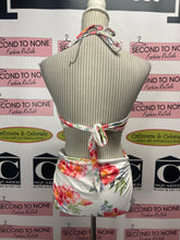 Load image into Gallery viewer, La Vie En Rose White Floral Bikini (Size M/L)