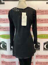 Load image into Gallery viewer, NWT Creations Black Lace Poncho (Size S)