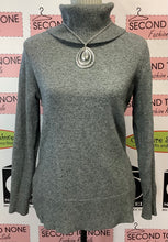 Load image into Gallery viewer, Seven Sisters Zip Slit Knitted Top (L)