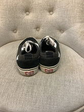 Load image into Gallery viewer, Vans Black & White Skate Shoes (Size 9.5)