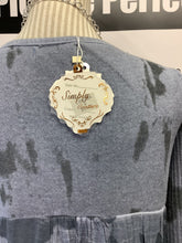 Load image into Gallery viewer, NWT Simply Couture Draped & Layered Tunic (Size S)