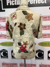 Load image into Gallery viewer, Foliage Linen Blend Button Up Top (Size Petite 16)