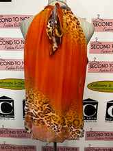 Cargar imagen en el visor de la galería, Funky Illusion Neck Printed Blouse (Size L)