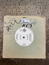 Cargar imagen en el visor de la galería, Van Halen Vinyl Promo 45 Singles (3 Options)