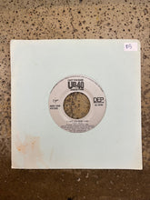 Cargar imagen en el visor de la galería, Vintage Mixed Genre/Artist Promo 45 Vinyls (7 Options)