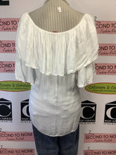 Cargar imagen en el visor de la galería, Made In Italy Off-Shoulder Peasant Blouse (Size M/L)