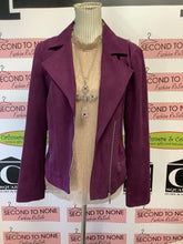 Cargar imagen en el visor de la galería, Conrad C Plum Faux Suede Jacket (Size 10)