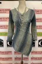 Cargar imagen en el visor de la galería, Cleo Shades of Blue Asymmetrical Top (Size M)