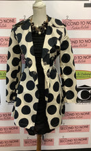 Cargar imagen en el visor de la galería, Katherine Barclay PolkaDot Trench Coat (Size S)