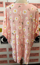 Load image into Gallery viewer, Italian Made Daisy Print Top (Size L/XL)