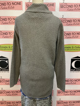 Load image into Gallery viewer, NWT Urban Cotton Plus Size Grey Cardigan (Size M)