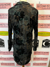 Cargar imagen en el visor de la galería, Velvet Burnout Button-Front Tunic (Only 2 Left!)