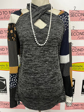 Charger l'image dans la galerie, Unique Patchwork Criss Cross Long Sleeve (Size XL)