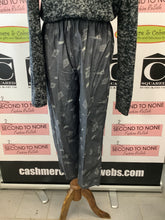 Load image into Gallery viewer, Arrow Designed Casual Pants (Size XXS/XS)