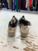 Load image into Gallery viewer, TAXI Open Toe Wedge (Size 40)