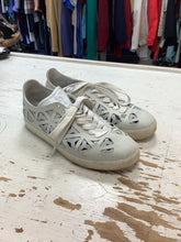 Load image into Gallery viewer, *AS-IS* Adidas Geometric Running Shoes (Size 7.5)