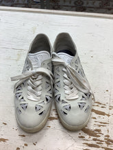 Load image into Gallery viewer, *AS-IS* Adidas Geometric Running Shoes (Size 7.5)