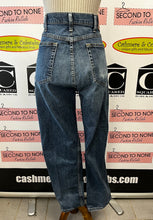 Load image into Gallery viewer, Stone Wash Wrangler Jeans (Size 36x30)