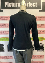 Charger l'image dans la galerie, Alina’s Exclusives Black & White Animal Print Sweater (Size M)