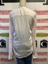 Charger l'image dans la galerie, NWT Tenth & Ocean Light Salmon Linen Blend Top (Size XL)