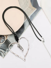 Load image into Gallery viewer, Rhinestone Heart Necklace (Only 1 Left!)