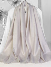 Cargar imagen en el visor de la galería, Solid Fringe Pashmina Scarf (Only 2 Colours Left!)