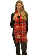 Cargar imagen en el visor de la galería, Official NHL-Licenced 100% Lambswool Tartan Scarf (29 Teams)