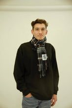 Cargar imagen en el visor de la galería, Official NHL-Licenced 100% Lambswool Tartan Scarf (29 Teams)