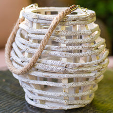 Cargar imagen en el visor de la galería, Linterna de sauce